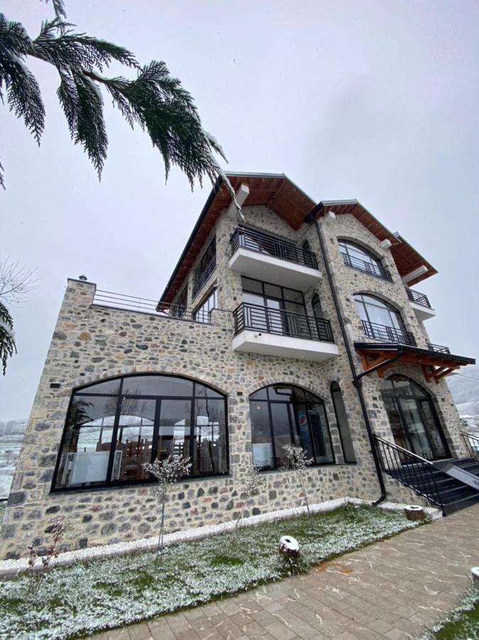 Bujtina Vrenezi 호텔 Peshkopi 외부 사진