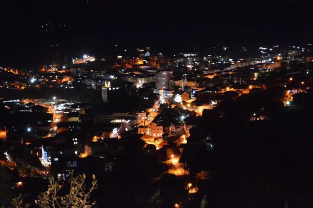 Bujtina Vrenezi 호텔 Peshkopi 외부 사진