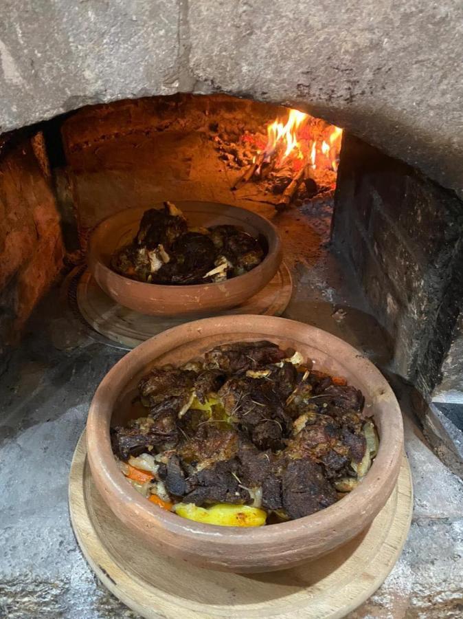 Bujtina Vrenezi 호텔 Peshkopi 외부 사진