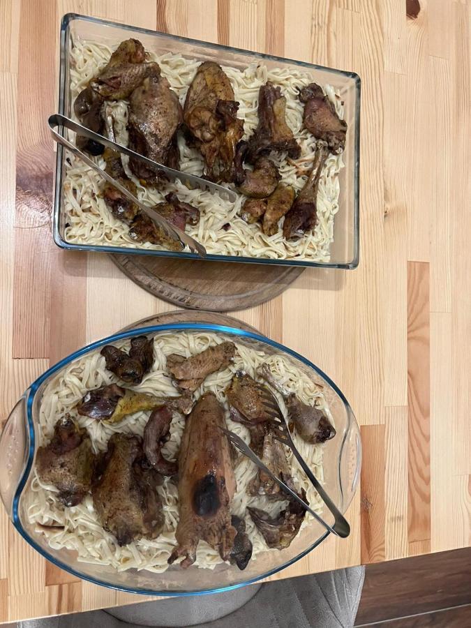 Bujtina Vrenezi 호텔 Peshkopi 외부 사진