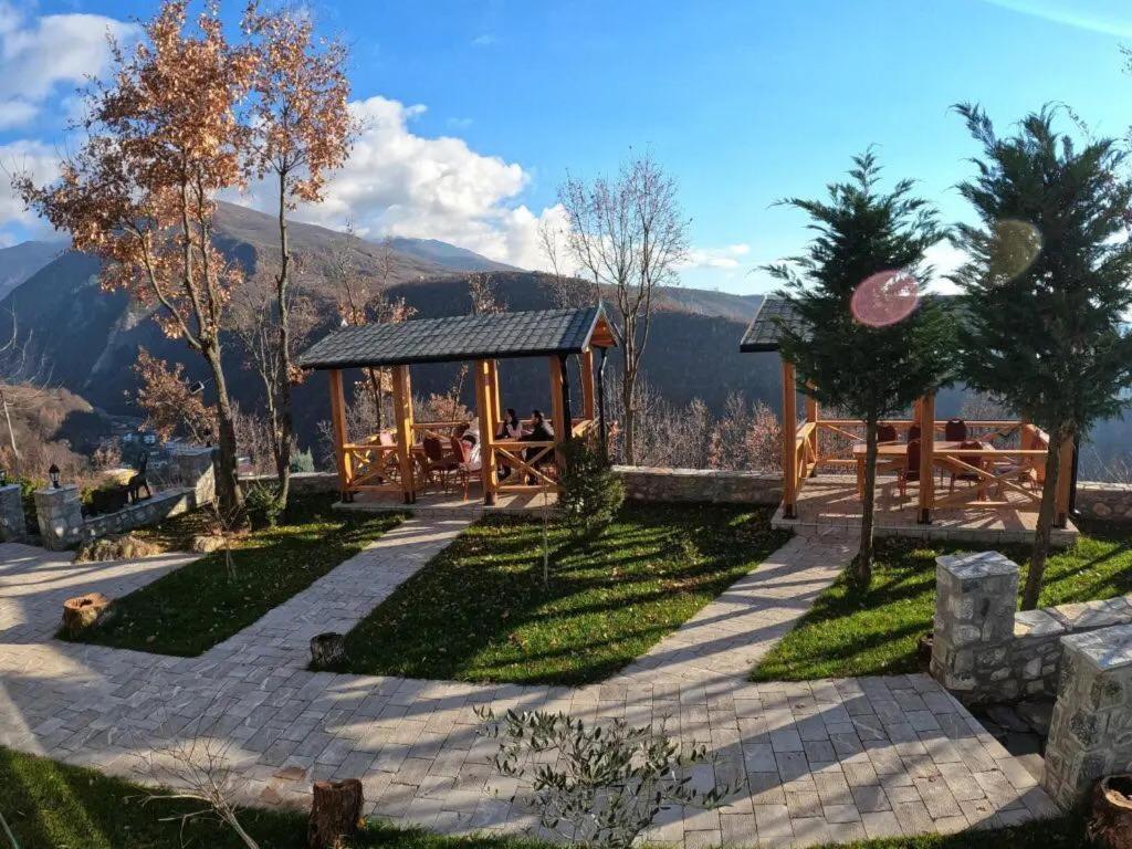 Bujtina Vrenezi 호텔 Peshkopi 외부 사진