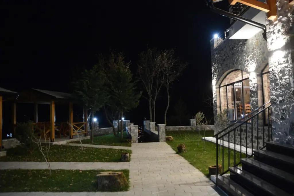 Bujtina Vrenezi 호텔 Peshkopi 외부 사진